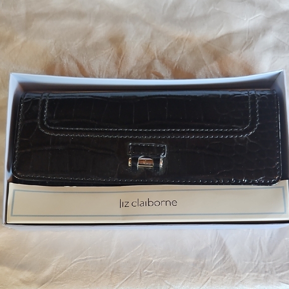 Liz Claiborne Handbags - Liz Claiborne Black Croc-Embossed‎ Wallet
